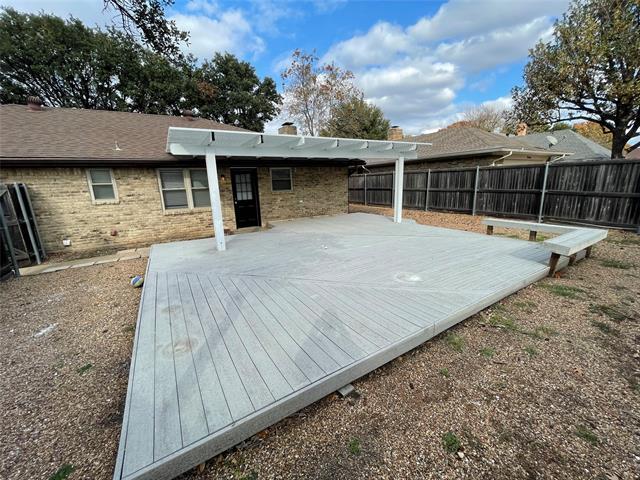 Building Photo - 906 Autumn Lake Dr