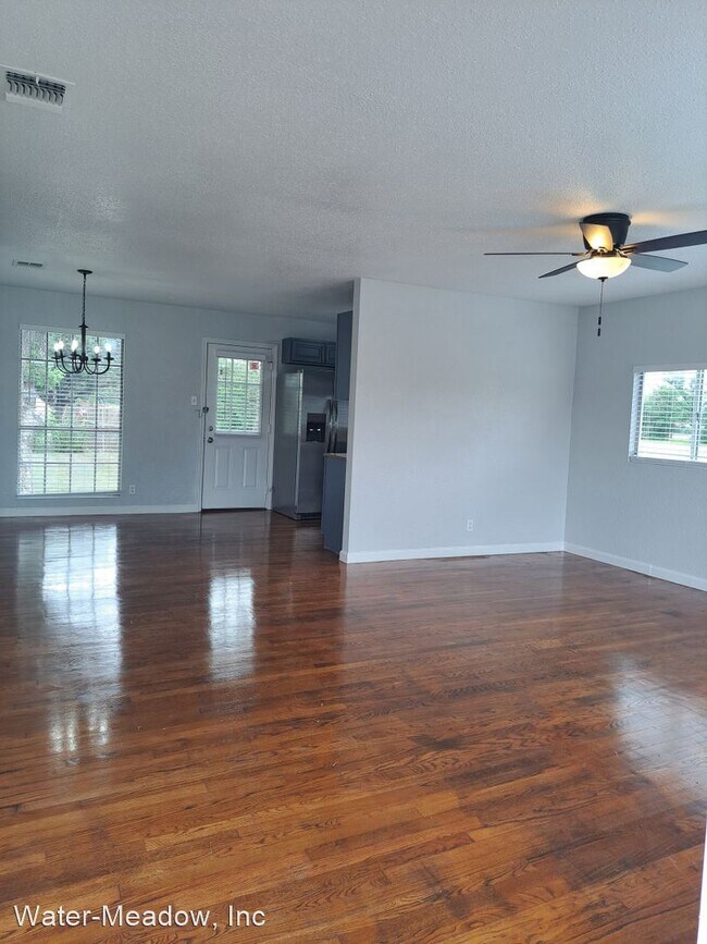 Building Photo - 4 br, 2 bath House - 1623 Thompson Pl