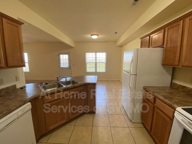 Foto del edificio - 1107 N Missouri Dr