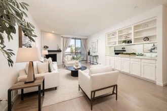 Building Photo - 217 8th Ave