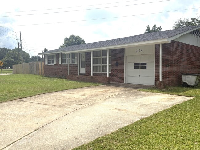 Building Photo - 406 Forest Grove Ave