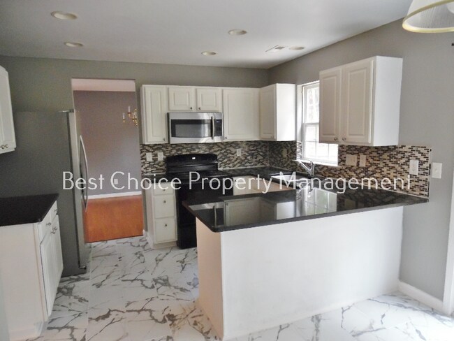 Foto del edificio - 4 Oyster Bay Ct