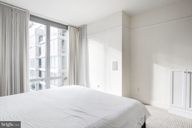 Foto del edificio - 1155 23rd St NW