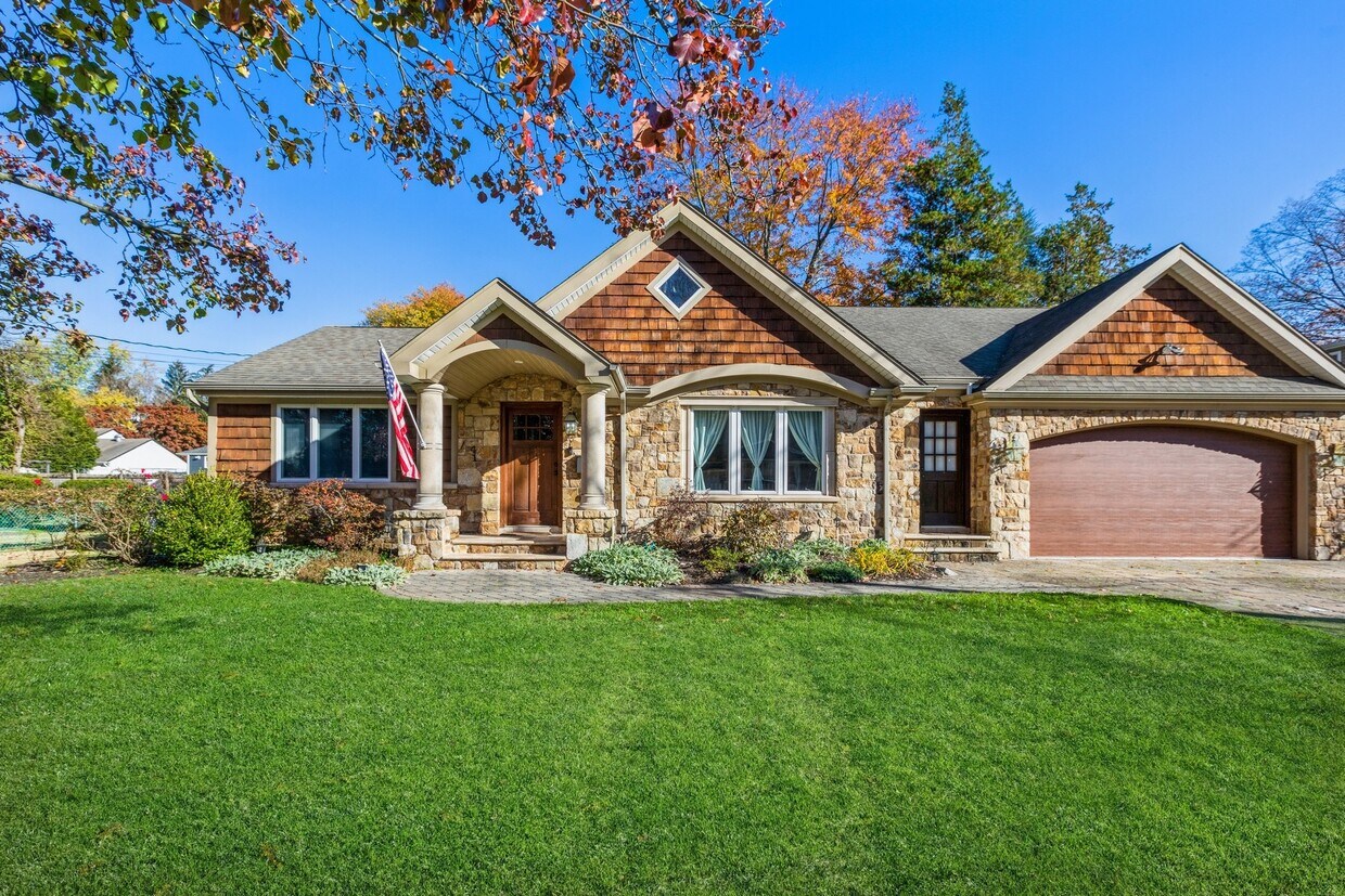 41 Wareham Rd, Dumont, NJ 07628 House Rental in Dumont, NJ