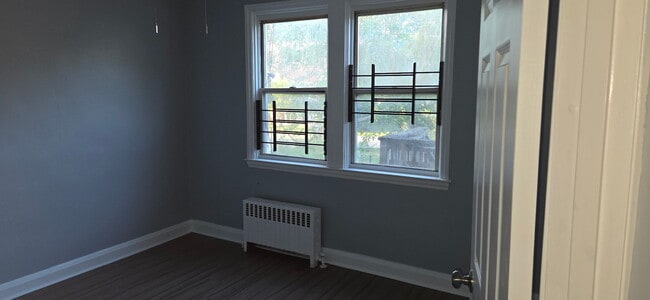 Building Photo - 6935 Reisterstown Rd