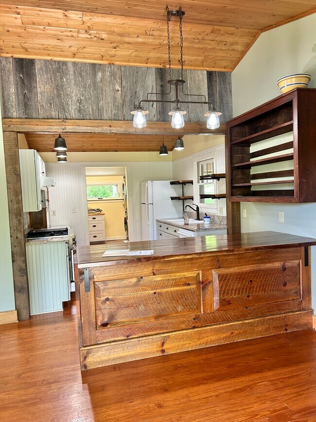 Foto del edificio - 1343 Wares Gap Rd
