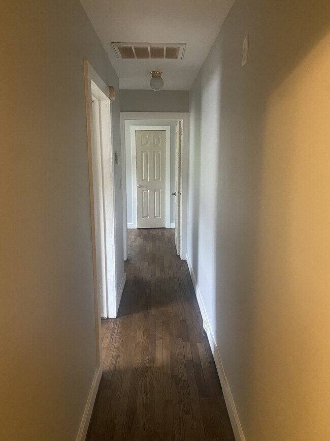 Foto del edificio - 430 Skyland Ave