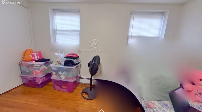 Building Photo - 48 Queensberry St