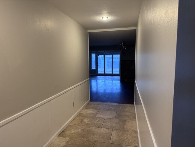 Foto del edificio - 2118 Westbrook Ave