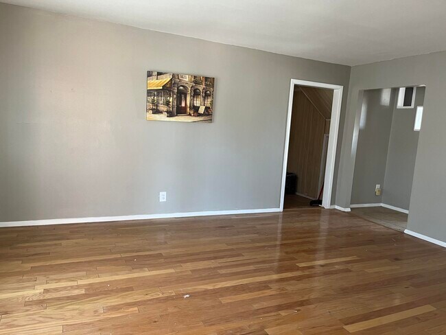 Foto del edificio - 5530 Venezuela Rd