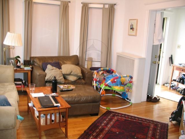 Foto del edificio - 43 Windsor Rd