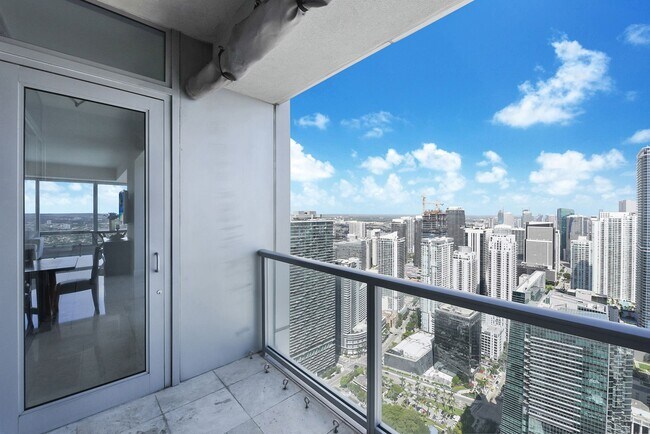 Foto del edificio - 1425 Brickell Ave