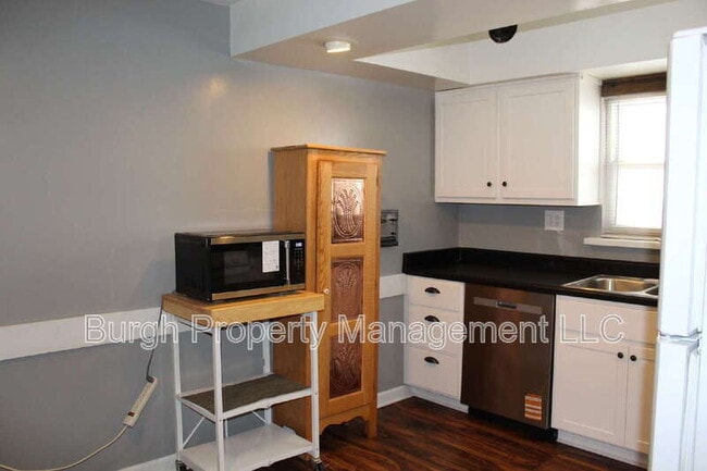 Building Photo - 5114 Lotus Wy