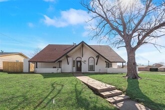 Building Photo - 3530 Grande Bulevar Blvd