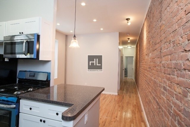 Building Photo - 608 Flatbush Ave