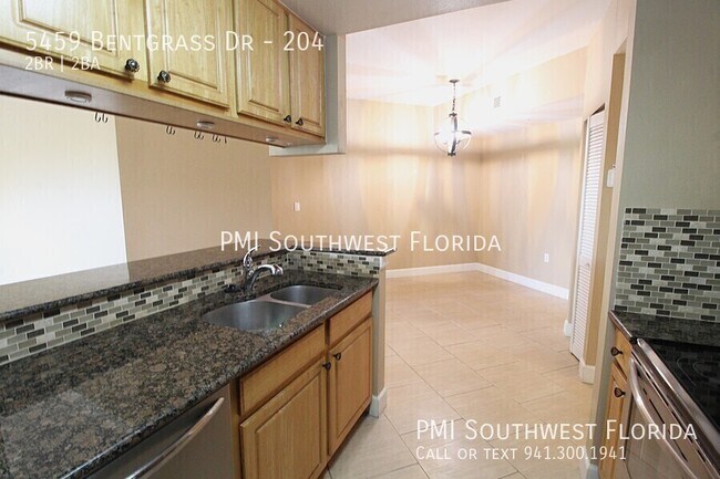 Foto del edificio - 5459 Bentgrass Dr