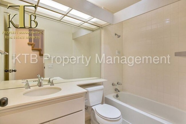 Building Photo - 11421 Sutters Mill Cir