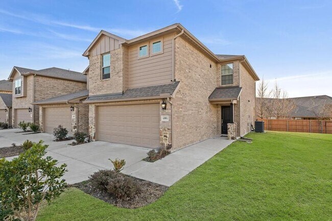 Building Photo - 6801 Jade Dr