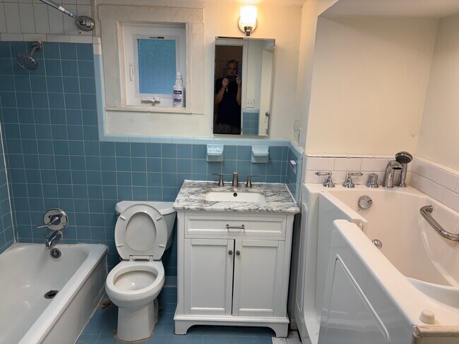 Bathroom - 437 W Magnolia Ave