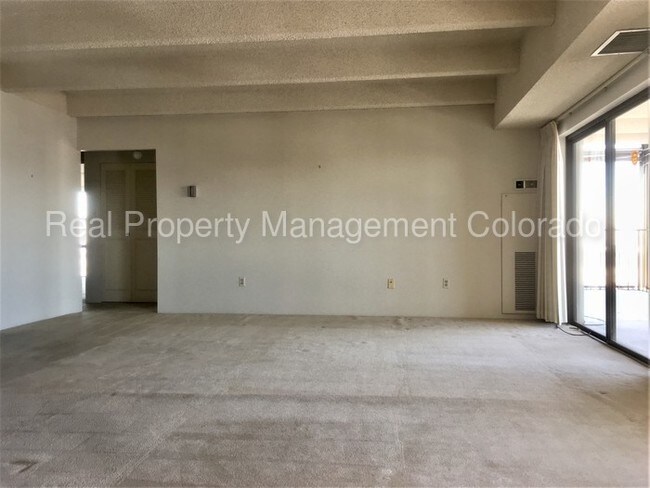 Building Photo - 7877 E Mississippi Ave