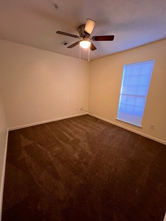 Foto principal - 3241 Wade St