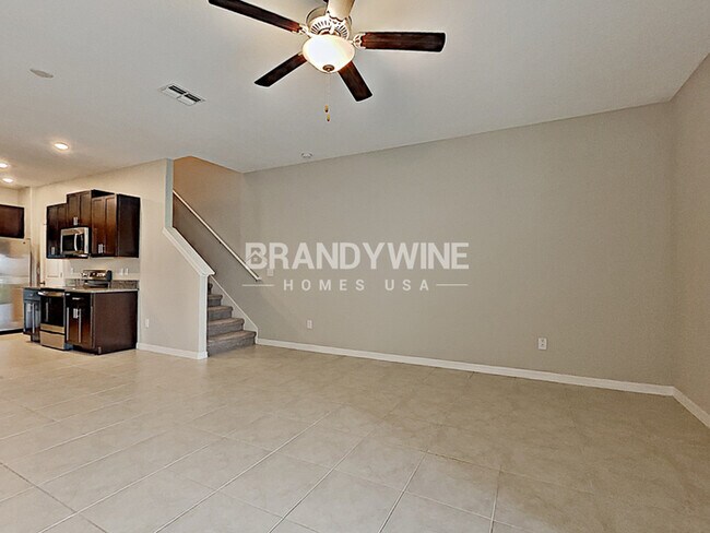 Building Photo - Luxury 3BR in Resort-style Community! Appl...