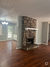 Building Photo - 1675 Oak Ridge Way NW