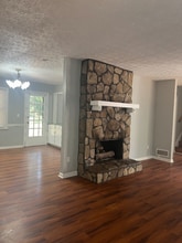 Building Photo - 1675 Oak Ridge Way NW