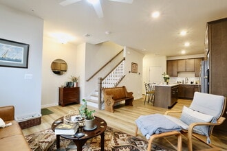 Building Photo - 773 Mount Airy Ter NE