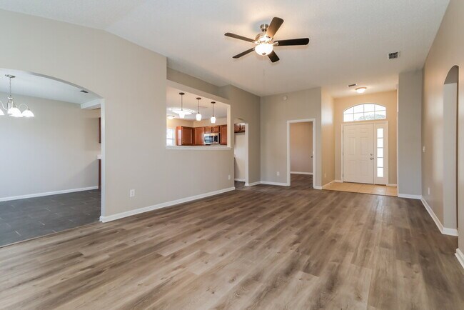 Building Photo - 3266 Sexton Dr