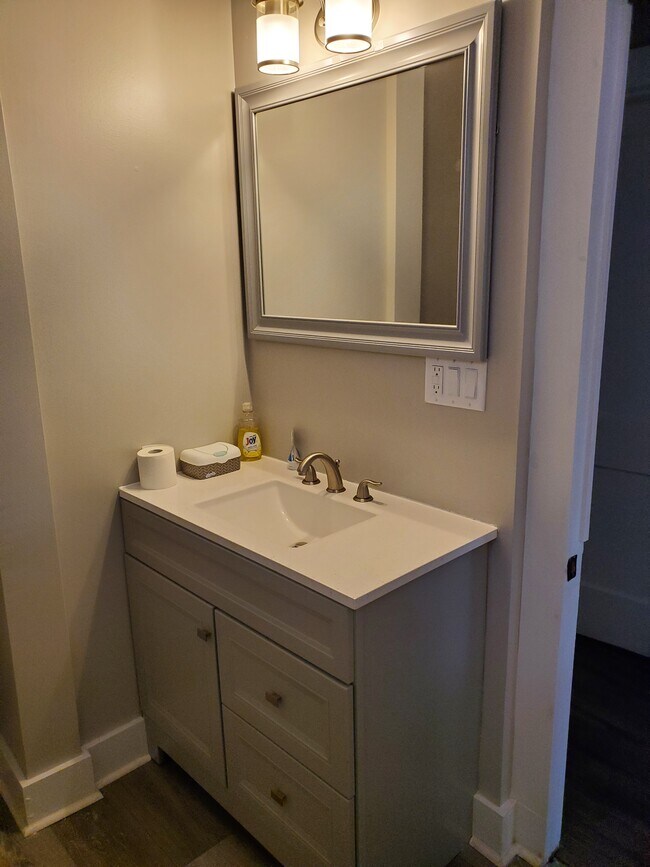 109 Broad St Unit 1st Floor, Leetsdale, PA 15056 Apartments in