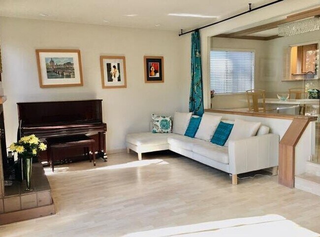 Building Photo - Your Serene Sanctuary Awaits – 2 Bed, 3 Ba...