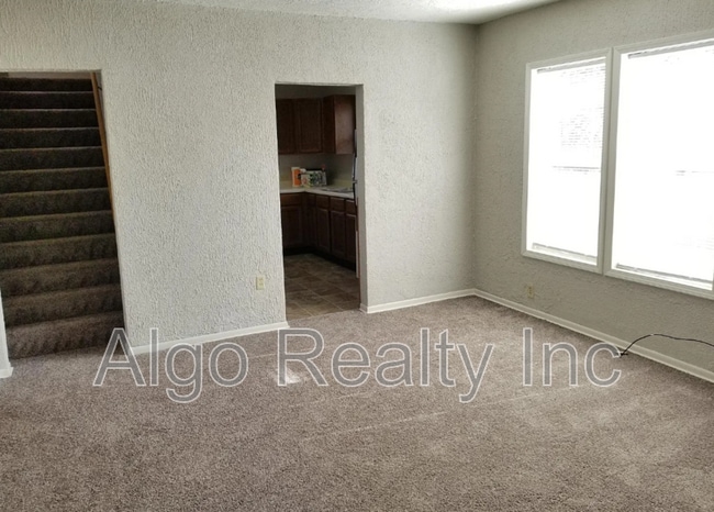Building Photo - 4818 Fremont Ave N