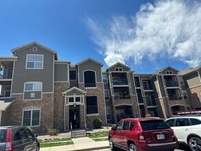 Building Photo - 3000 Blue Sky Cir