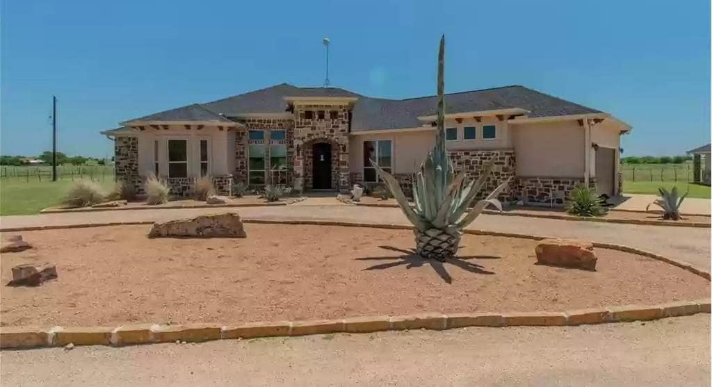 5701 Co Rd 239, Jarrell, TX 76537 House Rental in Jarrell, TX