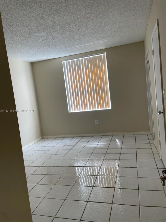 Foto del edificio - 5625 W 20th Ave