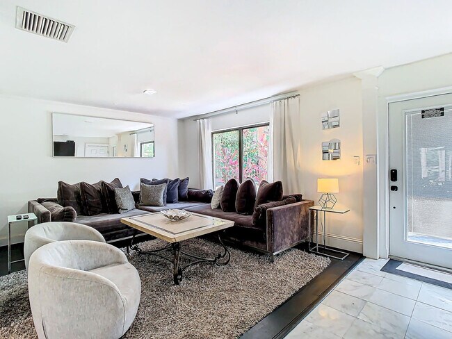 Foto del edificio - 5700 Saddlebrook Way