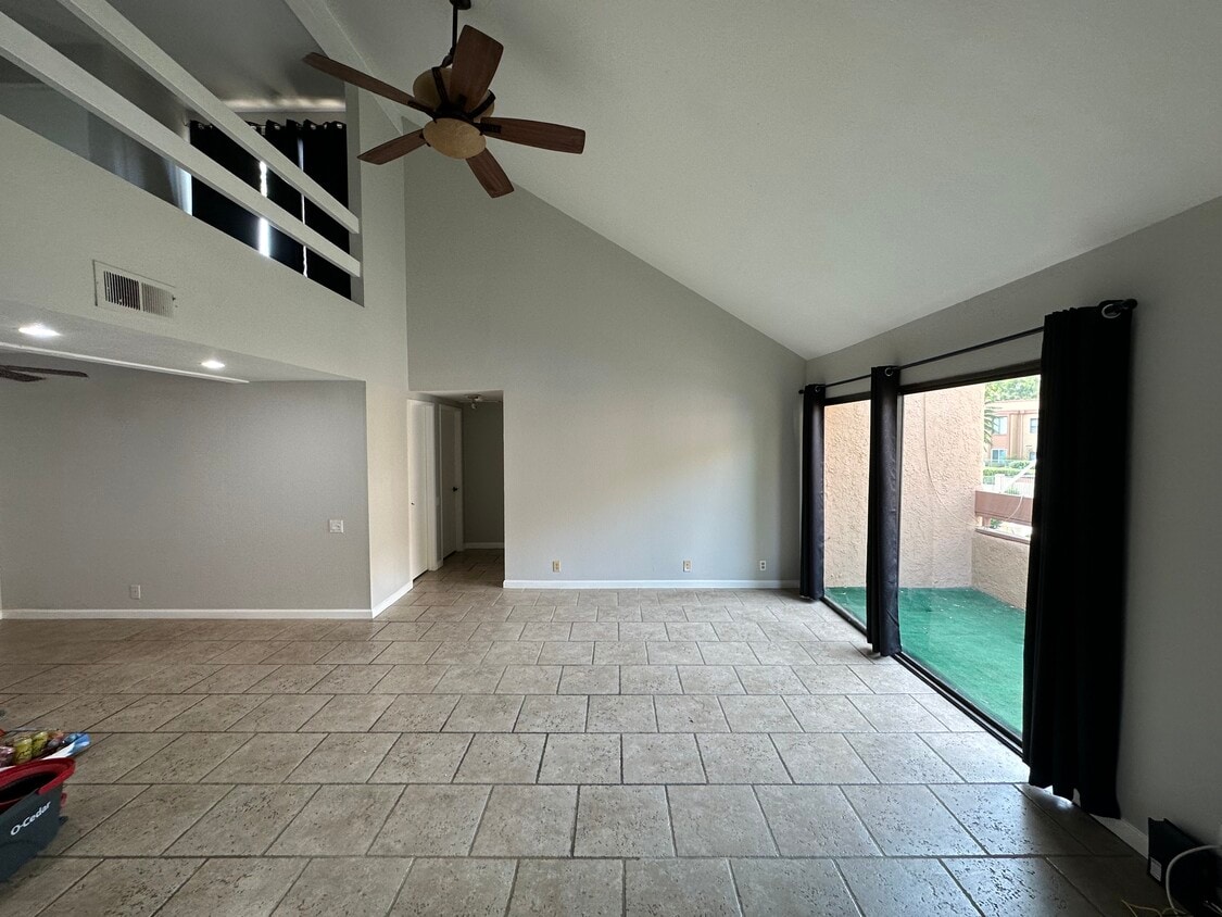 1400 W Edgehill Rd Unit 14, San Bernardino, CA 92405 Condo for Rent