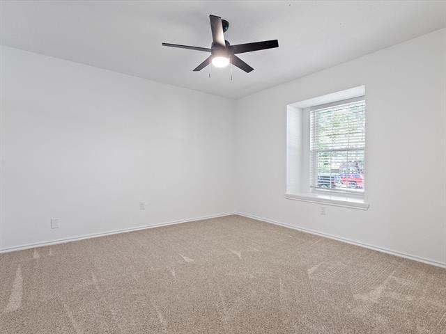 Building Photo - 207 Mesa Dr