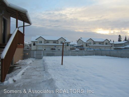 Building Photo - 1512 27th Ave