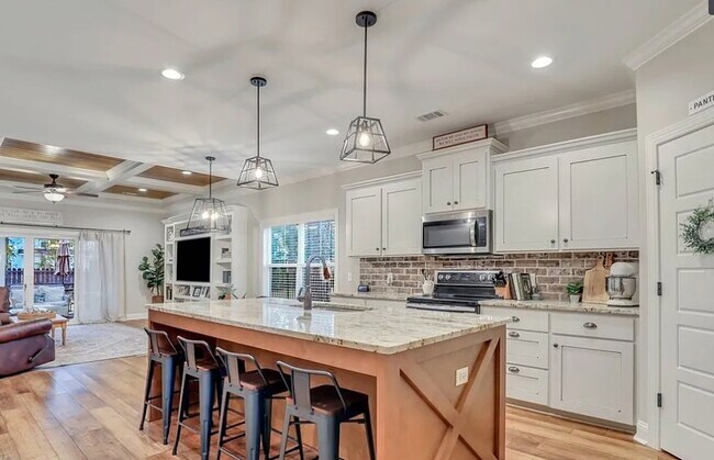 Foto del edificio - 188 Crawford Ln