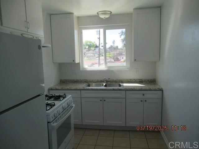 Building Photo - 4240 Nordica Ave