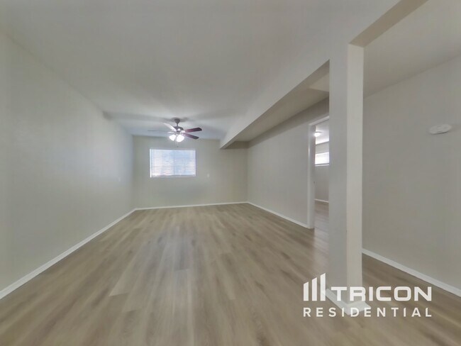 Foto del edificio - 5031 E Adobe St