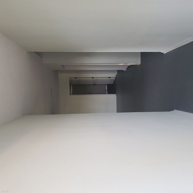 Foto del edificio - 3 br, 2 bath Duplex - 300 Rials Drive Unit B