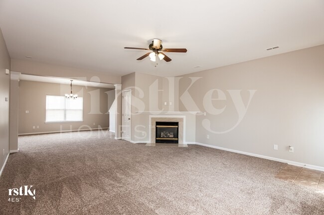 Building Photo - 1737 Larne Cir