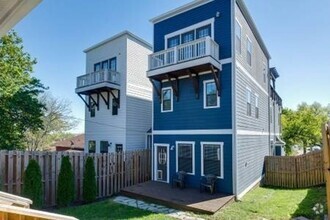 Building Photo - 1212 Ashwood Ave