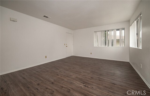 Foto del edificio - 1218 Oxford Dr