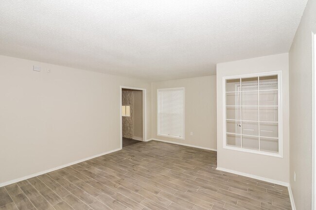 Building Photo - 5403 Clinchport Cir