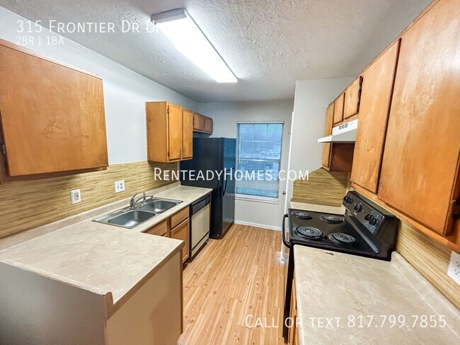 Building Photo - 315 Frontier Dr