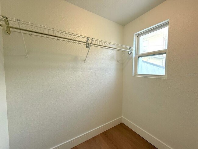 Foto del edificio - 409 8th St N